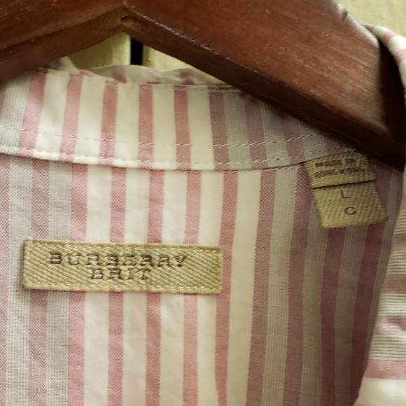 Button down - Picture 2 of 2